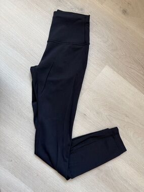 Lululemon Black Wunder Train High Waisted Leggings 25”